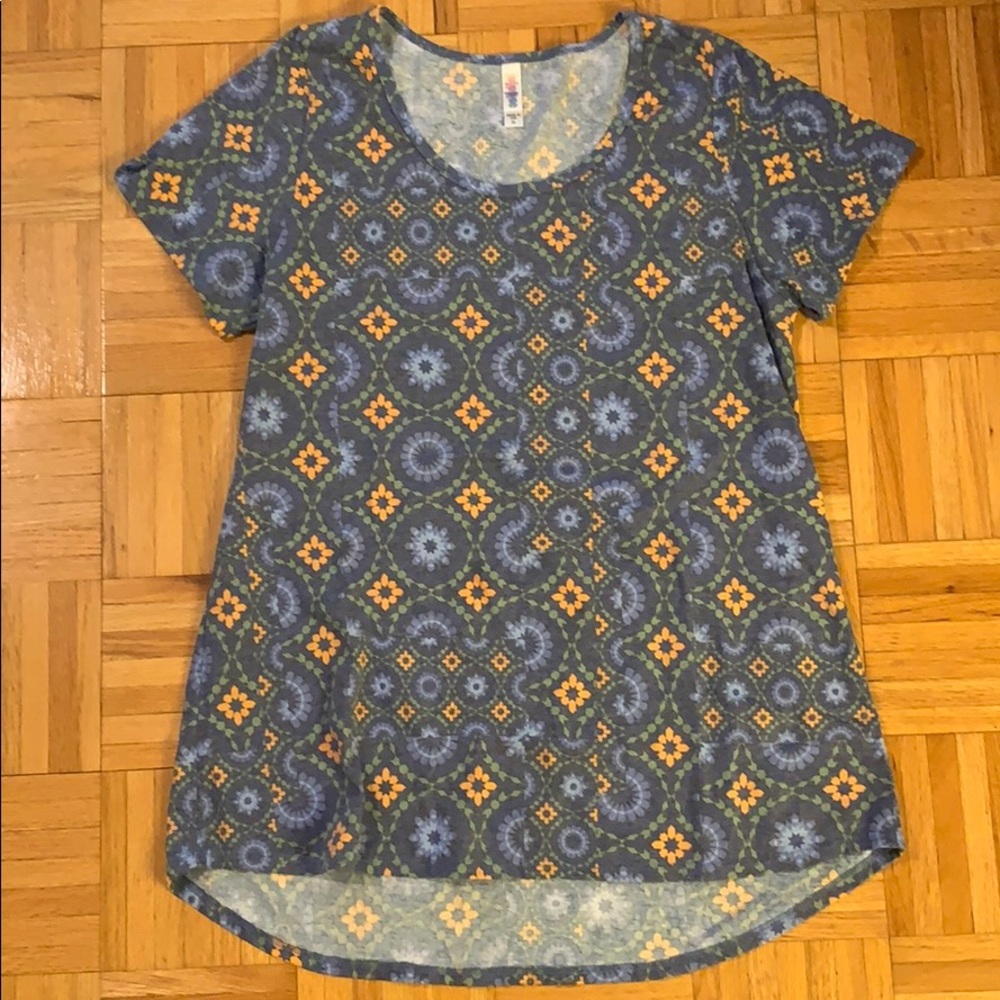 New Lularoe XL classic T-shirt